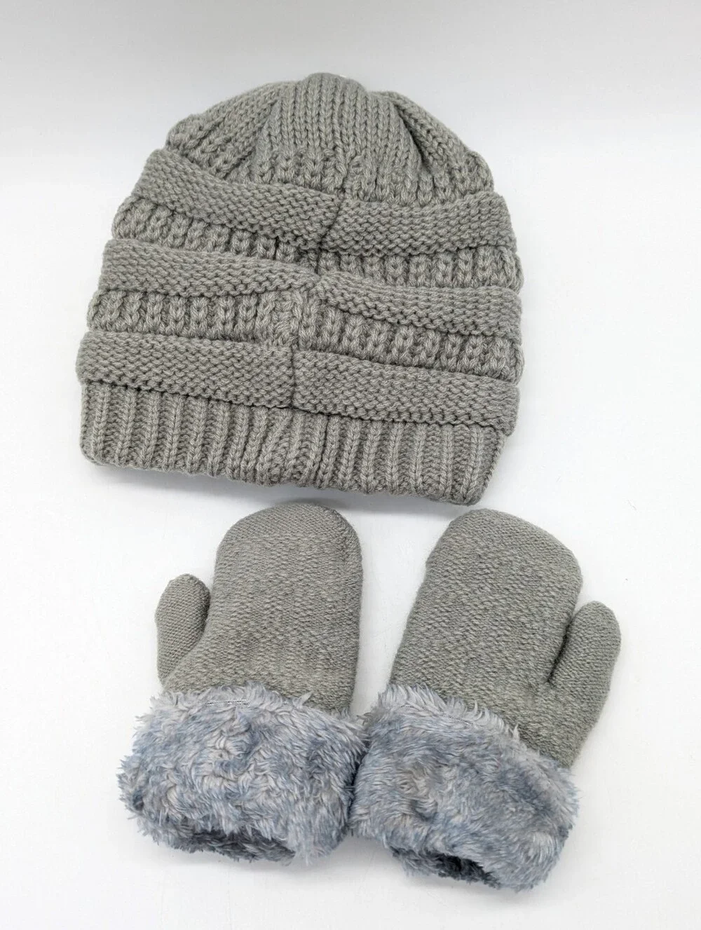 NWT Grey Winter Hat & Mitten Glove Set 1-3 Yrs